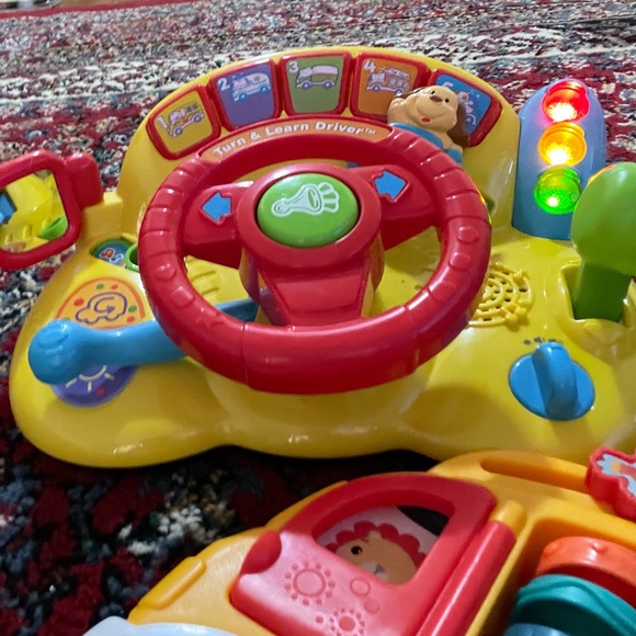 Bluey xylophone, Fisher Price, Interactive Musical Steering Wheel Toy bundle. - Picture 4 of 6